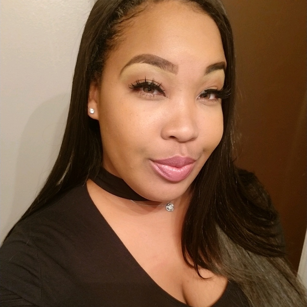 Meet your Posher, Brittney
